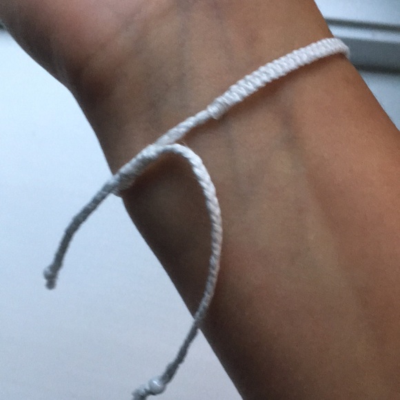 Handmade Macrame Evil Eye Friendship Bracelet 🧿 - Picture 4 of 5